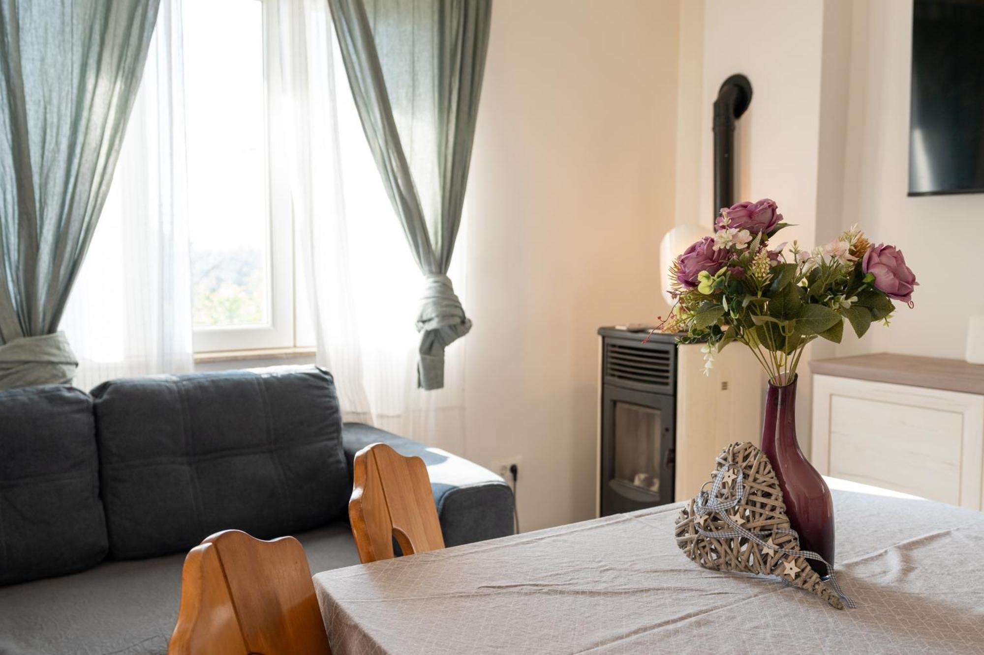 Two-Bedroom Apartment Rea In Rovinj Eksteriør billede