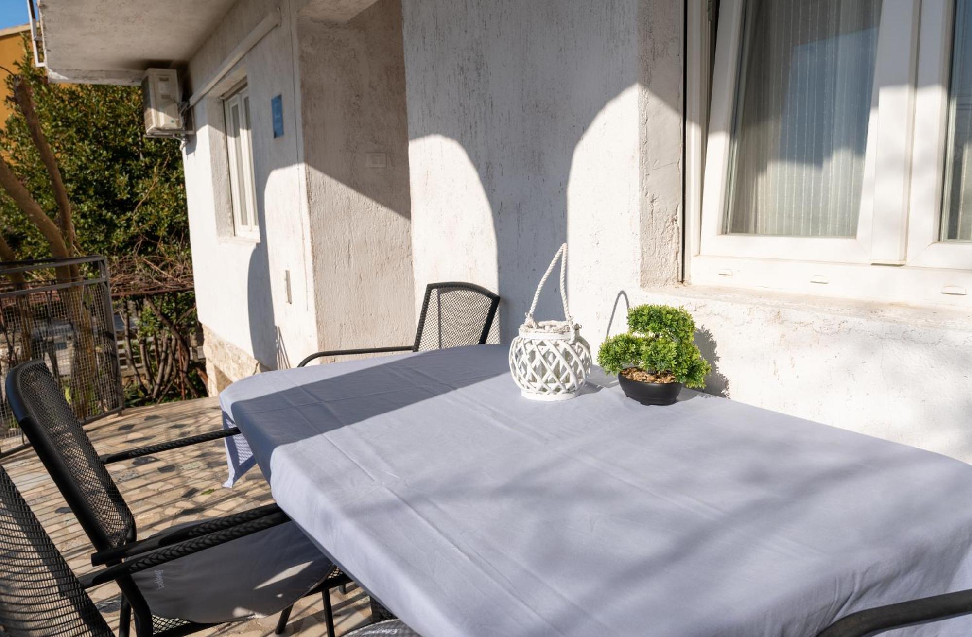 Two-Bedroom Apartment Rea In Rovinj Eksteriør billede
