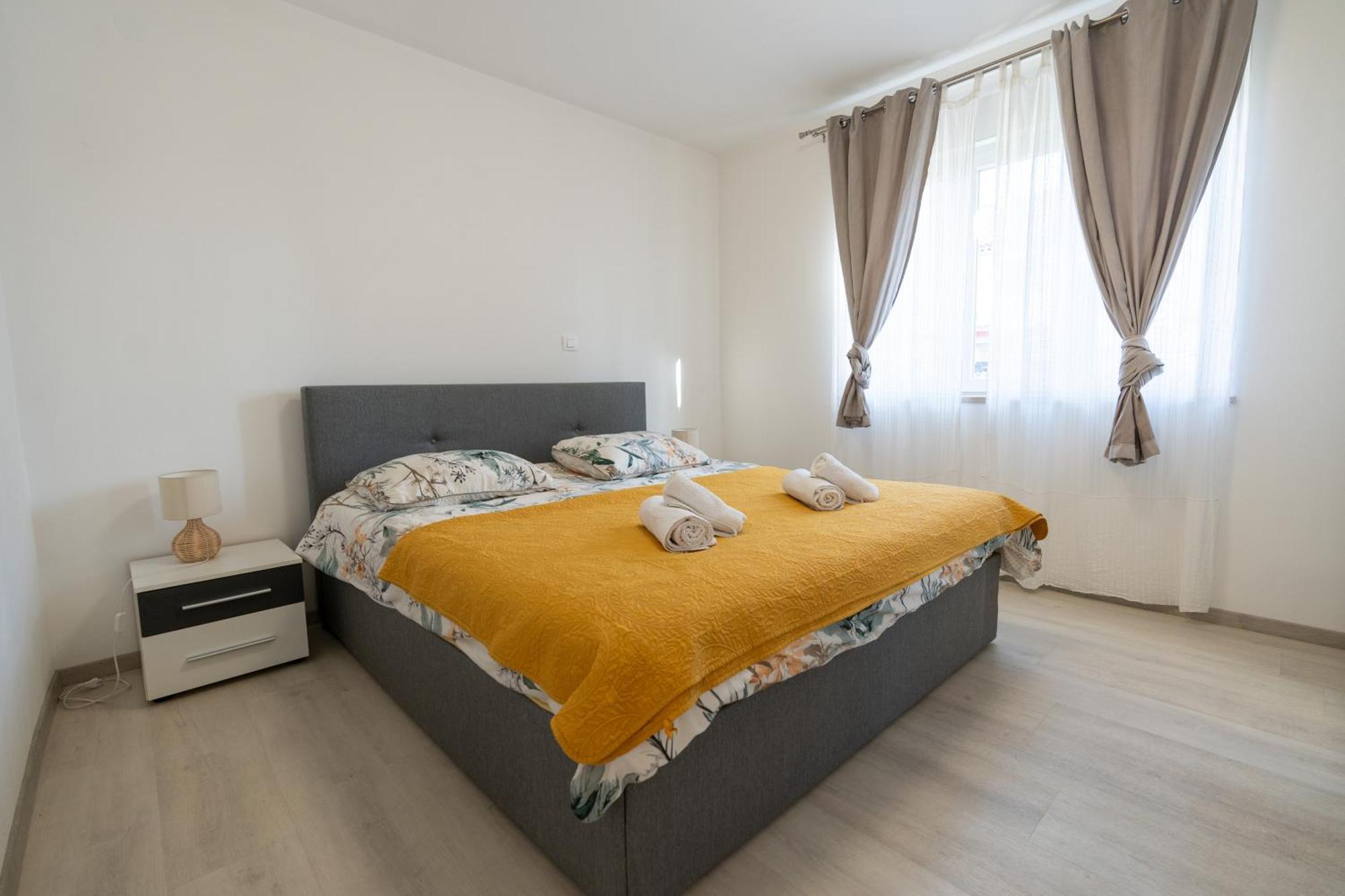 Two-Bedroom Apartment Rea In Rovinj Eksteriør billede